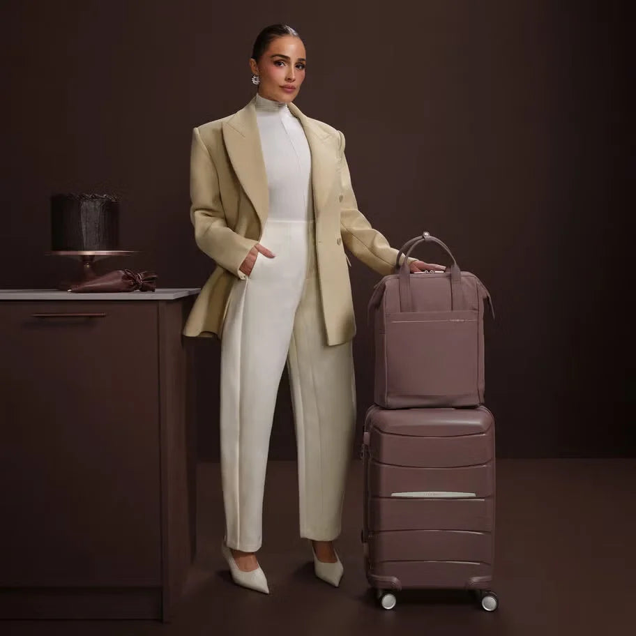 Outline Pro Carry-On Spinner